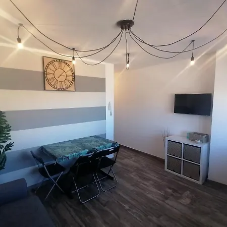 Avenida Principes De Espana Apartment